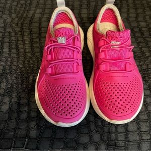 CROCS Kids Hot Pink Slip-On Sneakers with Silver Trim